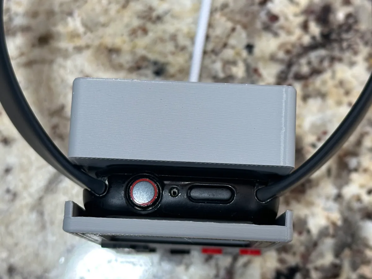 Gameboy Apple Watch Charging Stand with Watch Case, photo 4 of 4 - Gameboy Apple Watch Charging Stand with Watch Case Mobile & Device Accessories