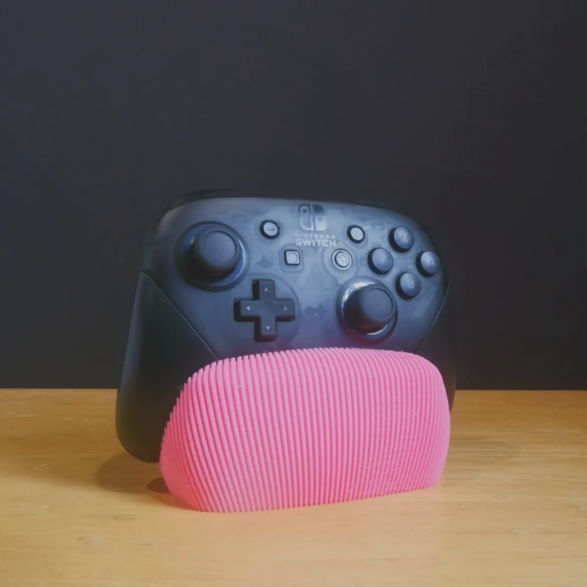 Textured Controller Stand - 4 Bundle - Ridged, photo 2 of 4 - Textured Controller Stand - 4 Bundle - Ridged Toys & Games