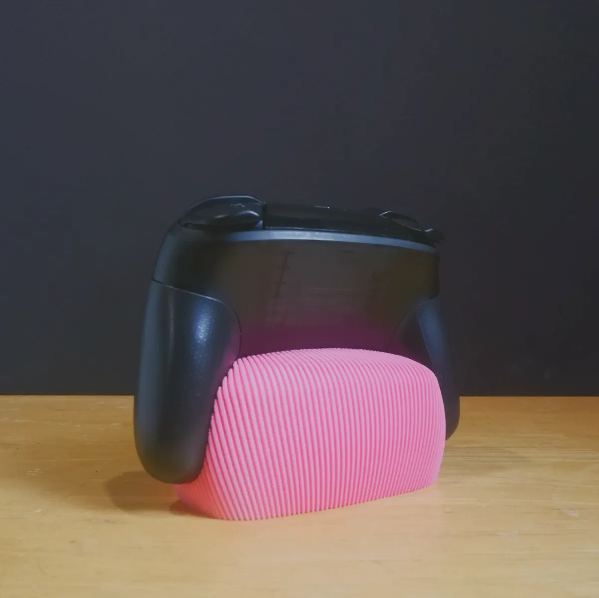 Textured Controller Stand - 4 Bundle - Ridged, photo 3 of 4 - Textured Controller Stand - 4 Bundle - Ridged Toys & Games