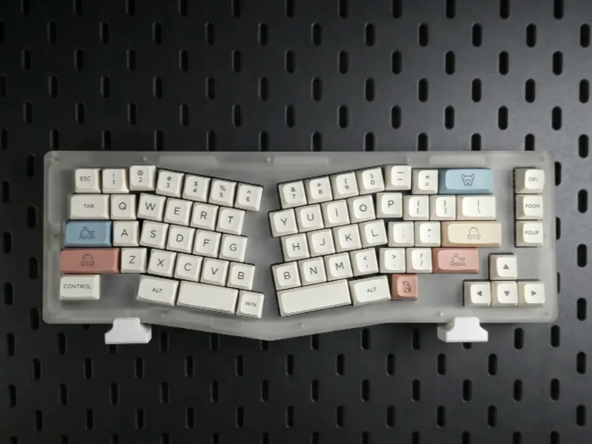 Keyboard holder for Skadis pegboard - Organizers, in stock in India