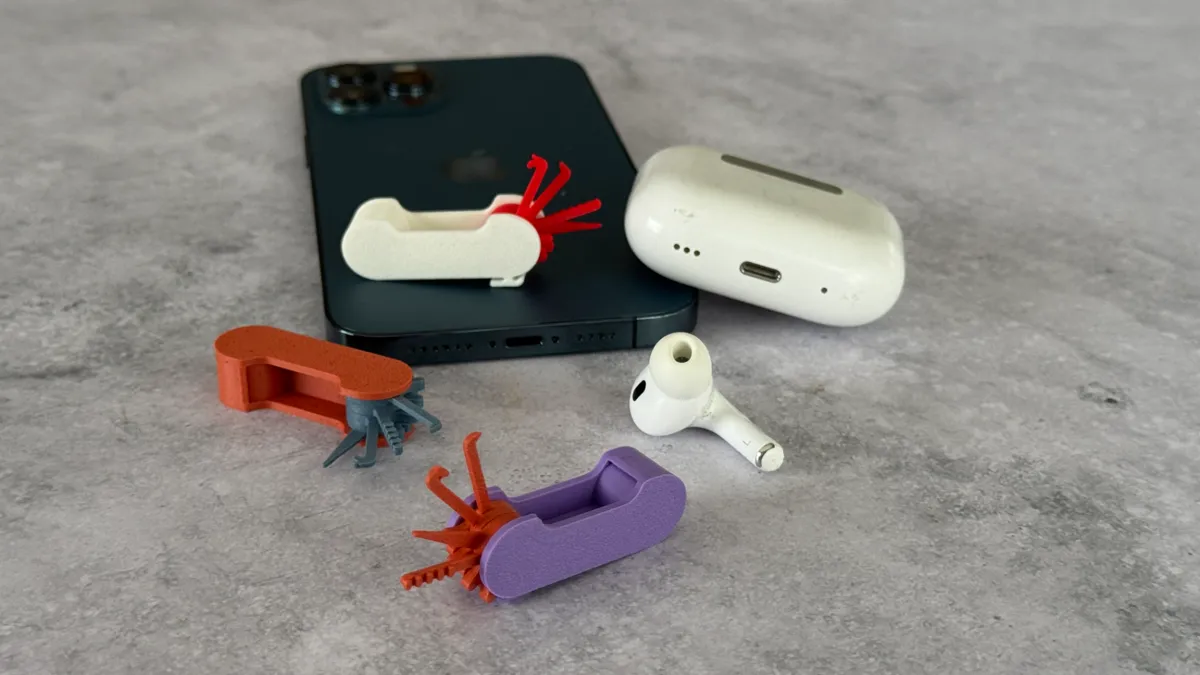 PortBud 4 in 1 - Earbuds and USB ports multitool, photo 4 of 4 - PortBud 4 in 1 - Earbuds and USB ports multitool Tools
