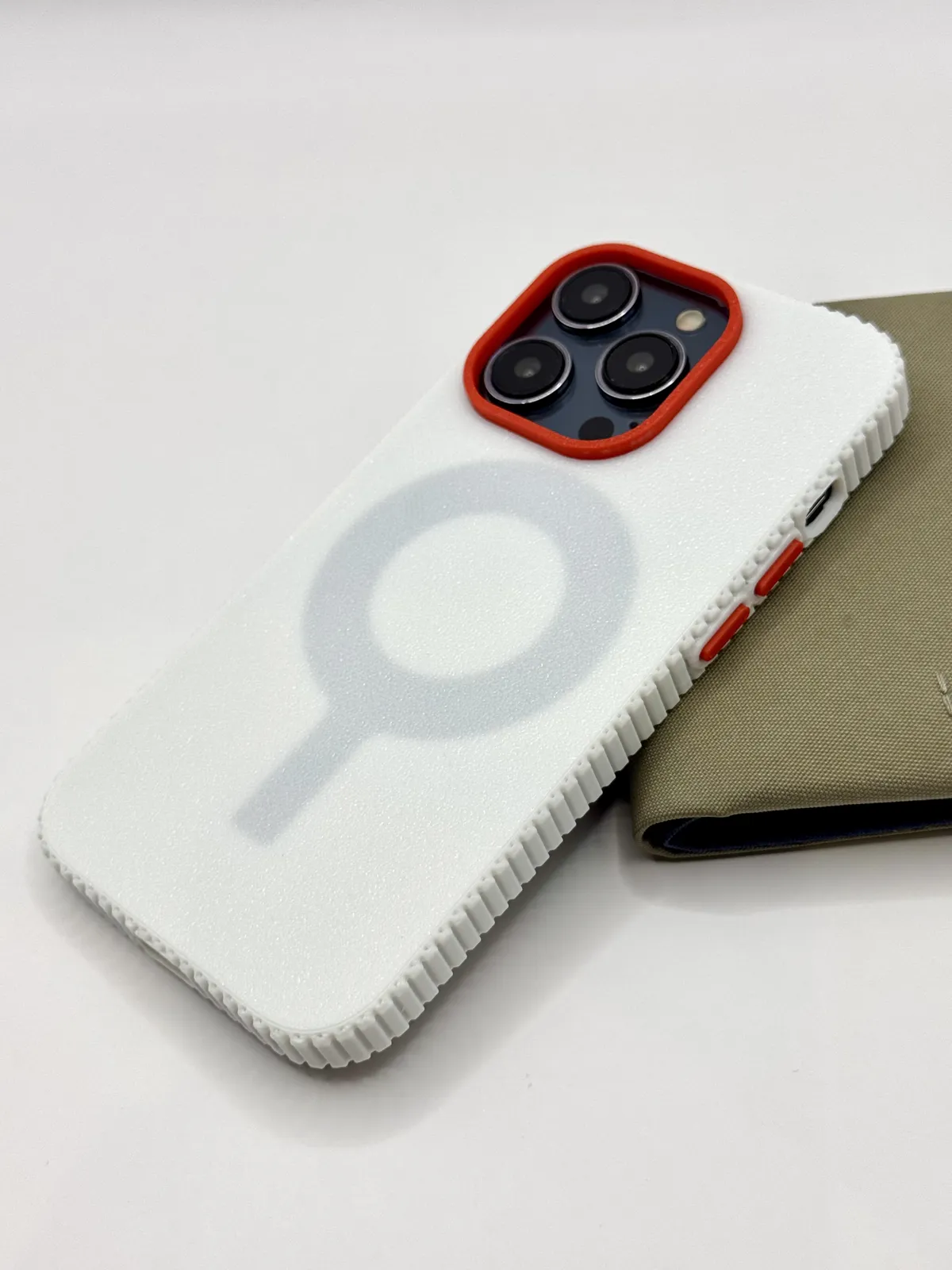 iPhone 14 Pro Zigzag Case, photo 4 of 4 - iPhone 14 Pro Zigzag Case Mobile & Device Accessories
