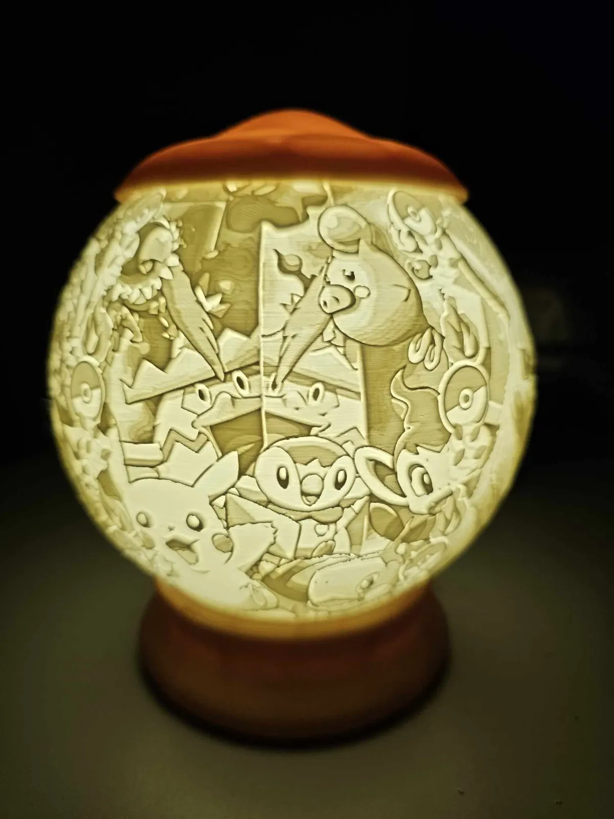 Pokemon & Pikachu - Lampe Sphère, photo 4 of 4 - Pokemon & Pikachu - Lampe Sphère Figurines & Collectibles