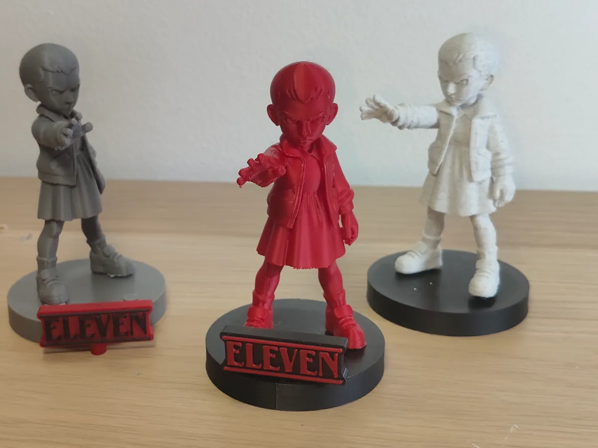 Eleven, Stranger Things, Statue