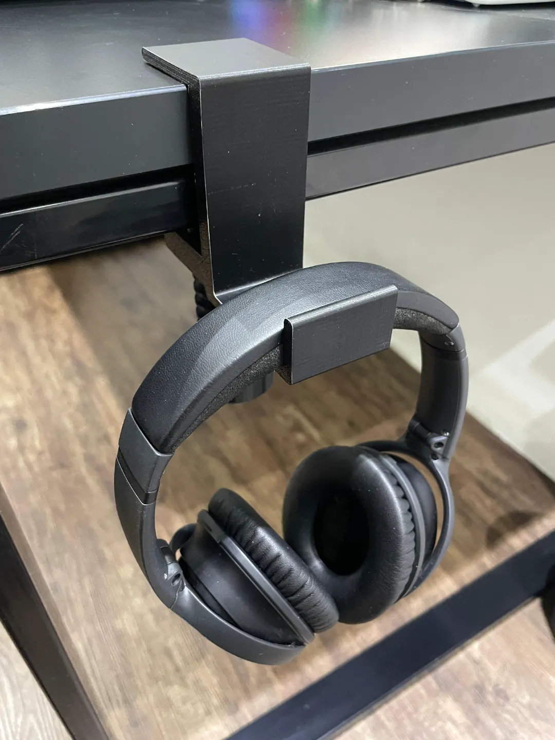 Headphone/Headset holder, photo 4 of 4 - Headphone/Headset holder Mobile & Device Accessories