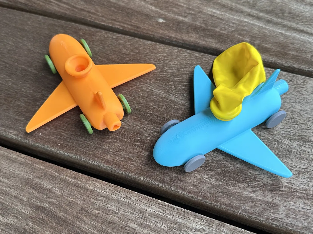 Balloon Airplane - Air Powered Toy, photo 3 of 4 - Balloon Airplane - Air Powered Toy Gifts & Occasions