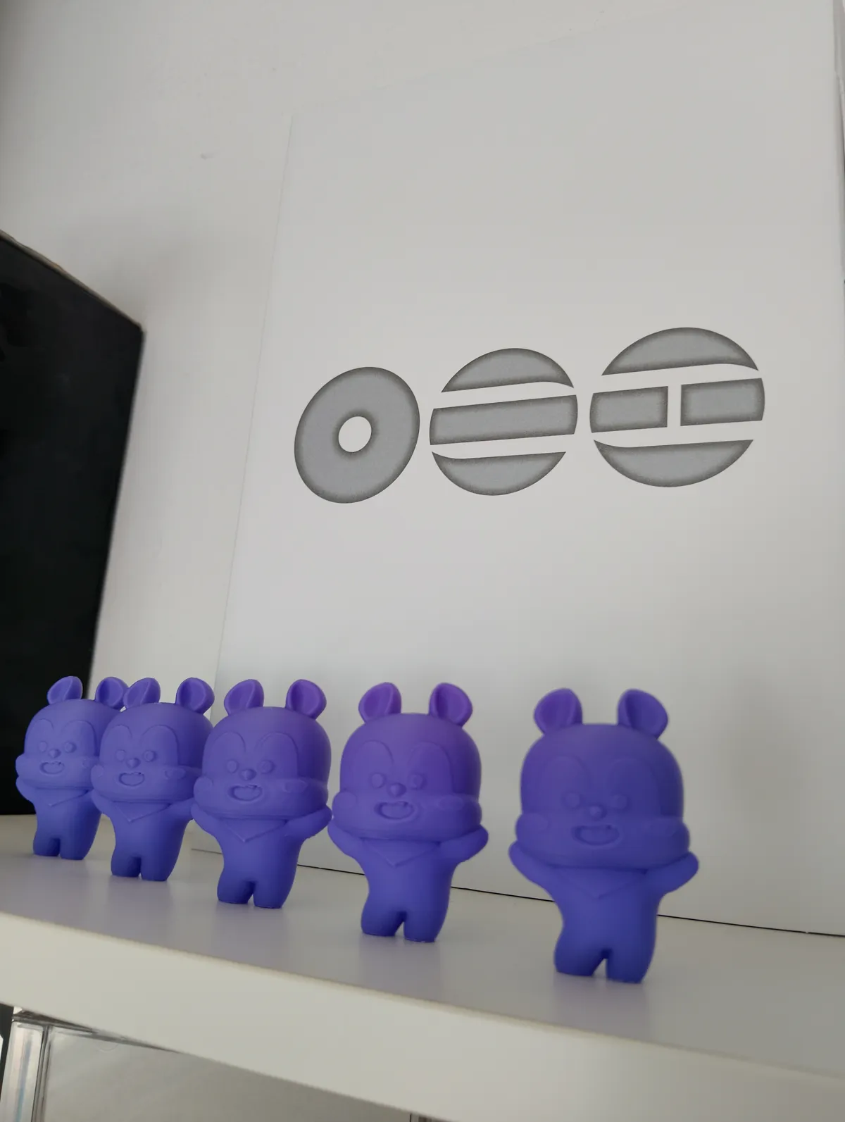 Happy Mang BT21 - Cute Figurine / Desk Toy, photo 2 of 4 - Happy Mang BT21 - Cute Figurine / Desk Toy Toys & Games
