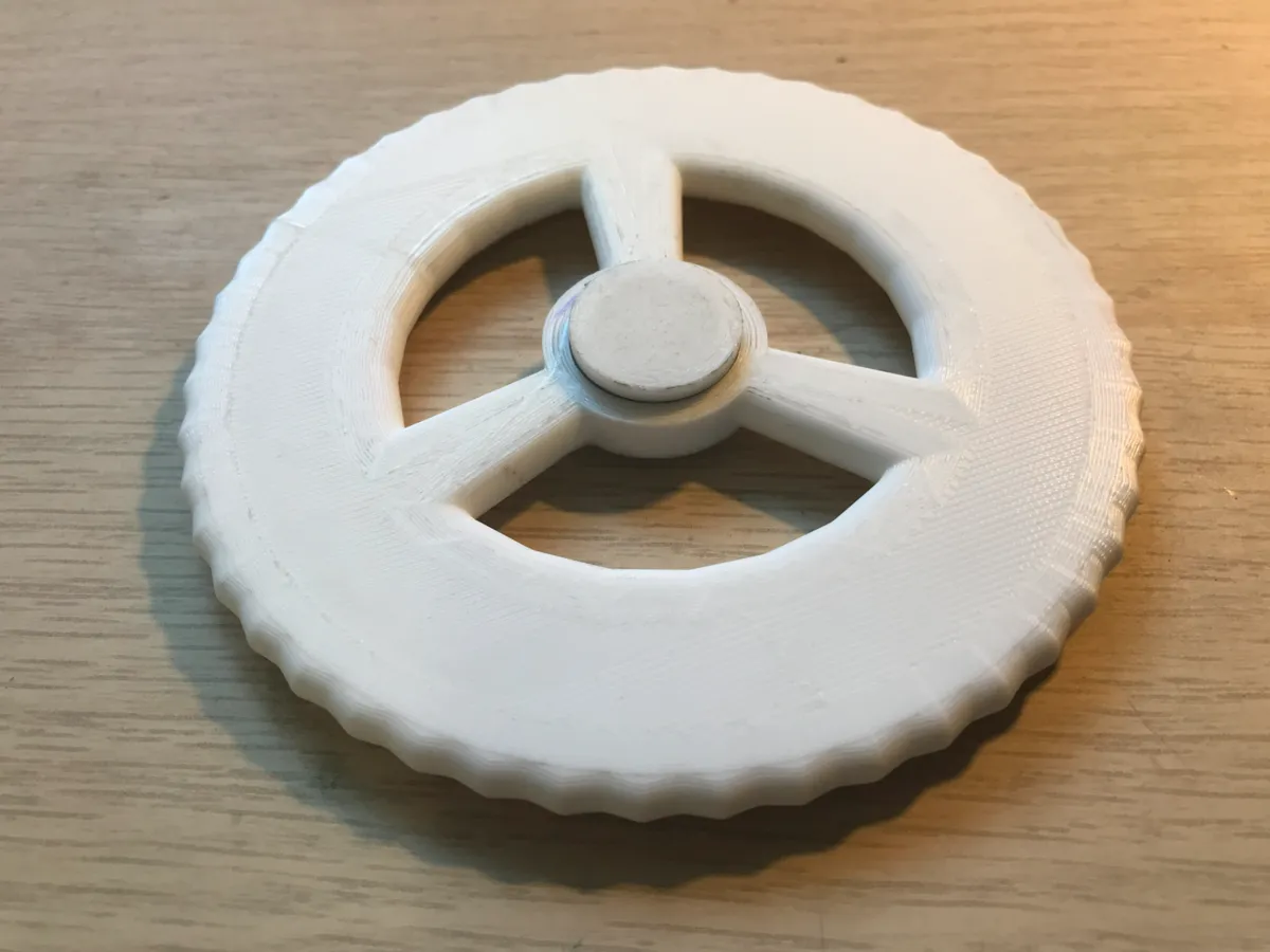 fidget spinner, photo 2 of 3 - fidget spinner Toys & Games