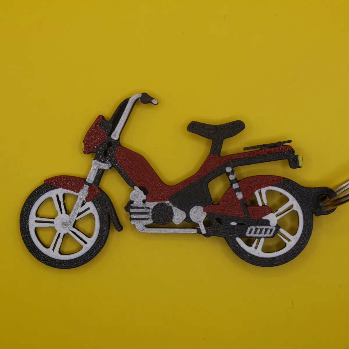 Motorcycle keychain Babetta sting 193 - moped, photo 2 of 2 - Motorcycle keychain Babetta sting 193 - moped Art