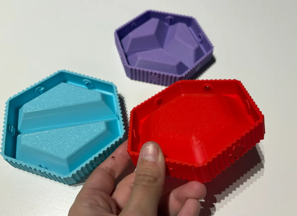 Hex Token Trays - (optionally) magnetic, photo 4 of 4 - Hex Token Trays - (optionally) magnetic Hobby & DIY