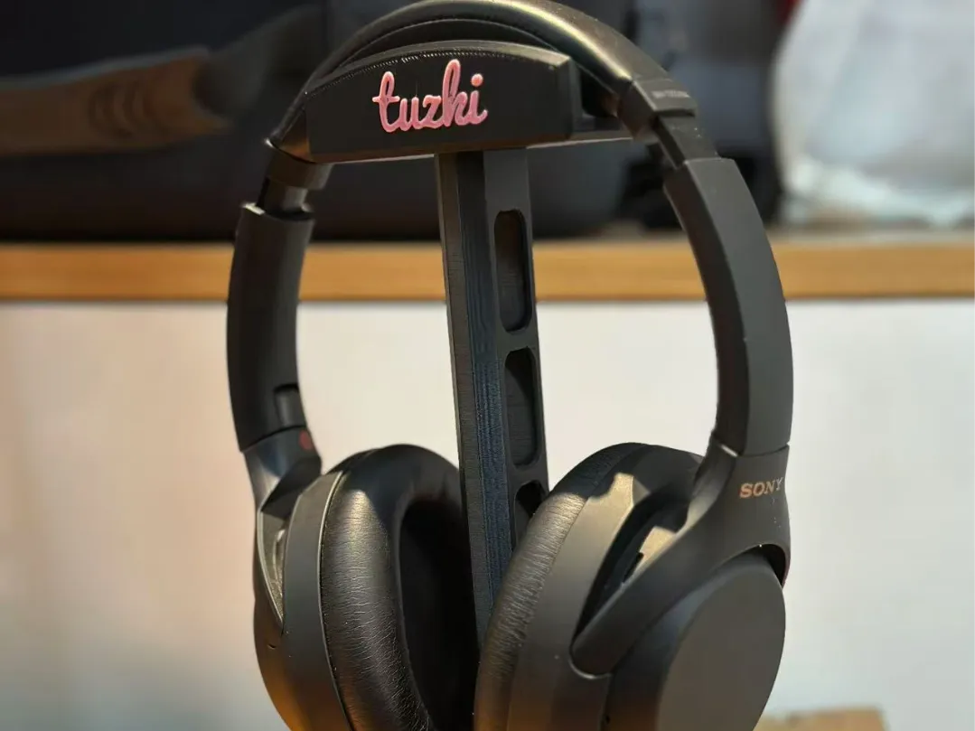 Stand-up headphone stand立式耳机架 - Headphone Stands & Hooks, in stock