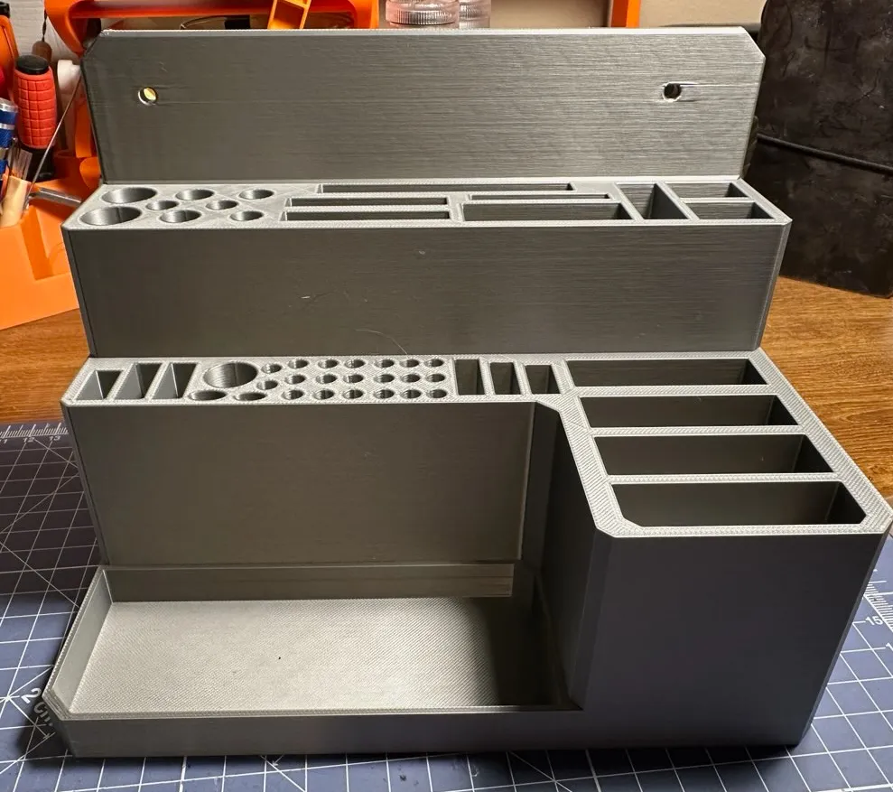 desk organizer / tool organizer