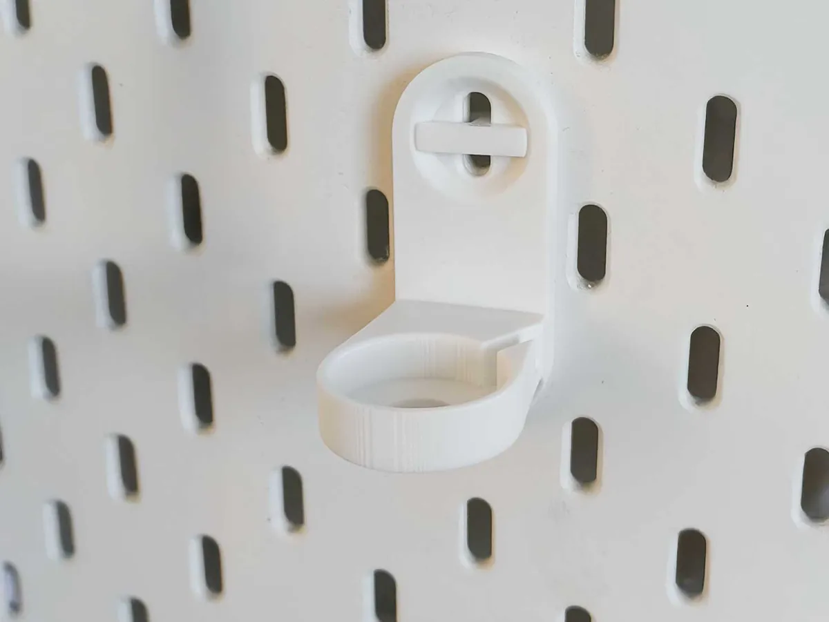 AppleWatch charger holder (SKADIS t-clip system), photo 3 of 3 - AppleWatch charger holder (SKADIS t-clip system) Tools