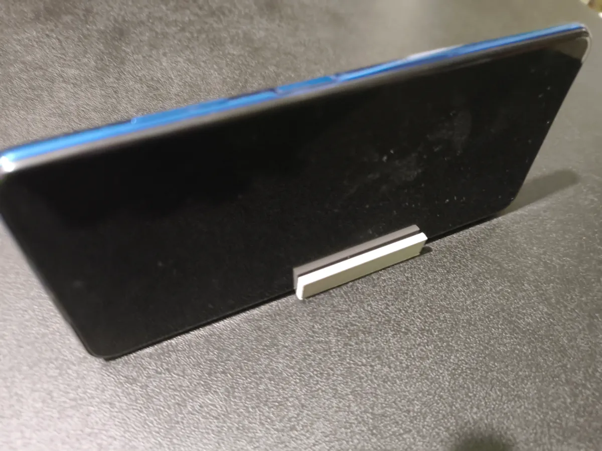 Phone Stand 10g, photo 4 of 4 - Phone Stand 10g Tools