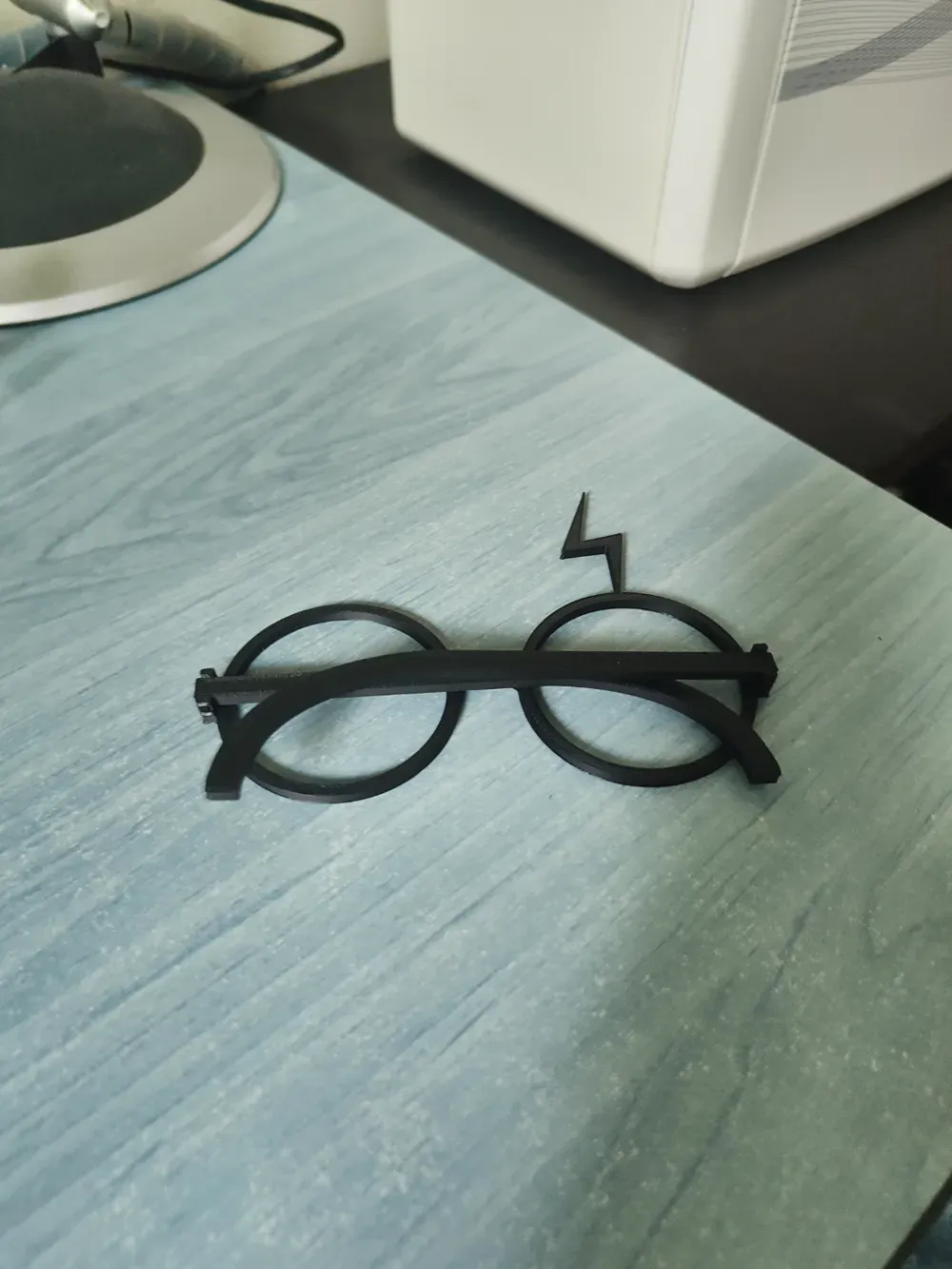Harry Potter Glasses With Bolt Scar, photo 4 of 4 - Harry Potter Glasses With Bolt Scar Jewellery & Accessories