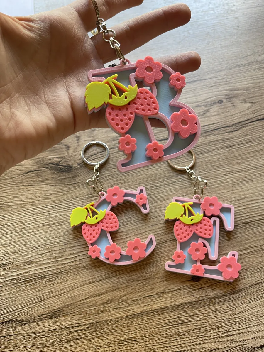 Keychain Strawberry Alphabet A to Z, photo 4 of 4 - Keychain Strawberry Alphabet A to Z Keychains