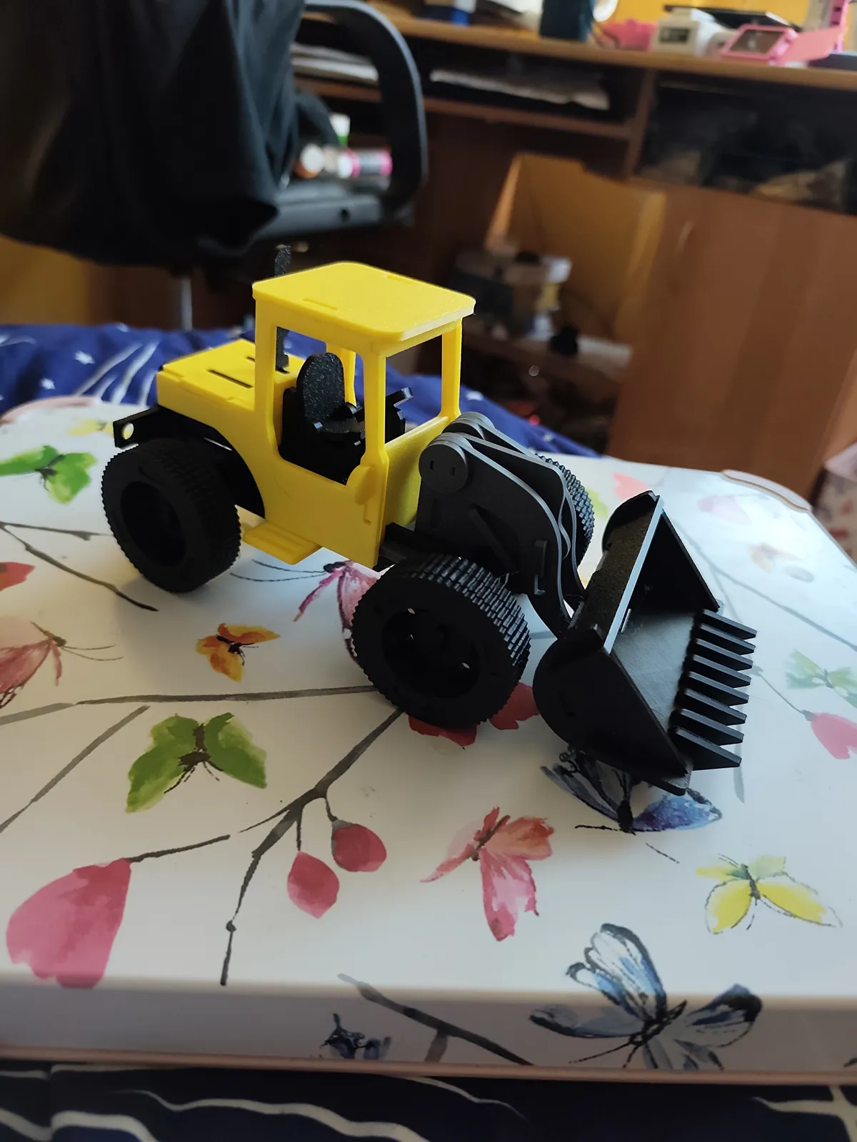Wheel Loader Kit, photo 2 of 3 - Wheel Loader Kit Toys & Games