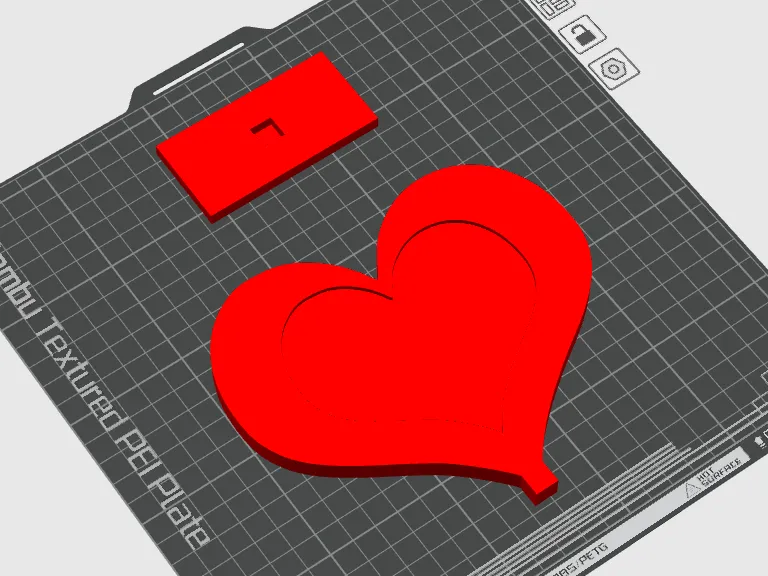 Heart-shaped frame with base
