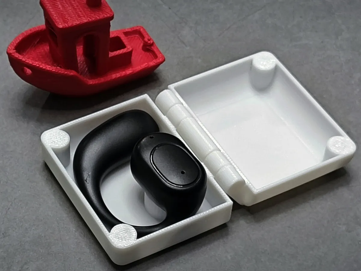 大号无线耳塞的磁吸盒子Magnetic box for large wireless earbuds - Home Accents, in stock in India