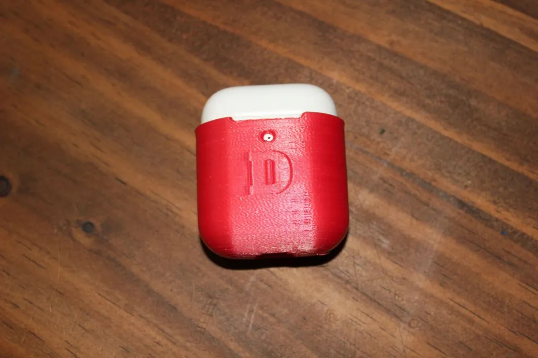 Airpods Gen 1 and 2 Case, photo 2 of 3 - Airpods Gen 1 and 2 Case Mobile & Device Accessories