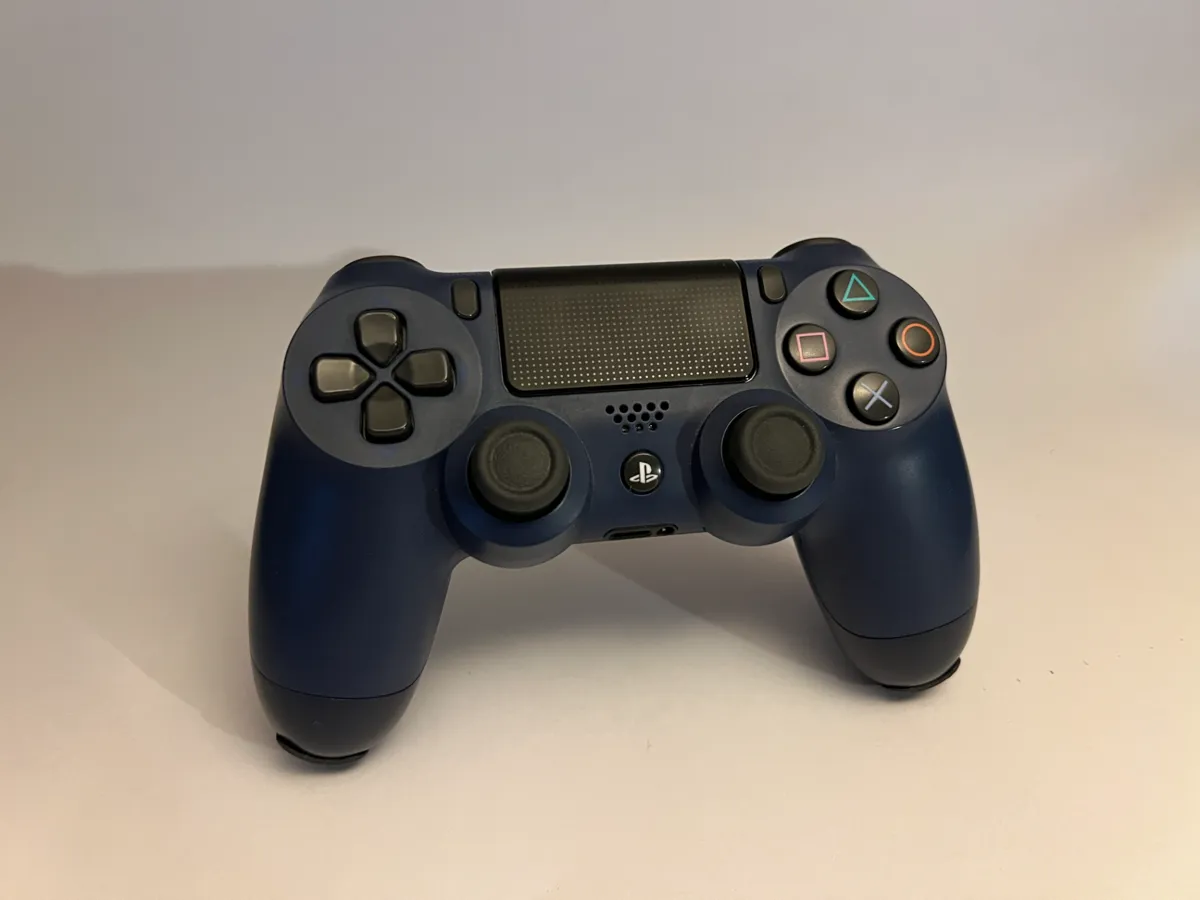 Invisible PS4 controller stand/ holder, photo 2 of 4 - Invisible PS4 controller stand/ holder Hobby & DIY