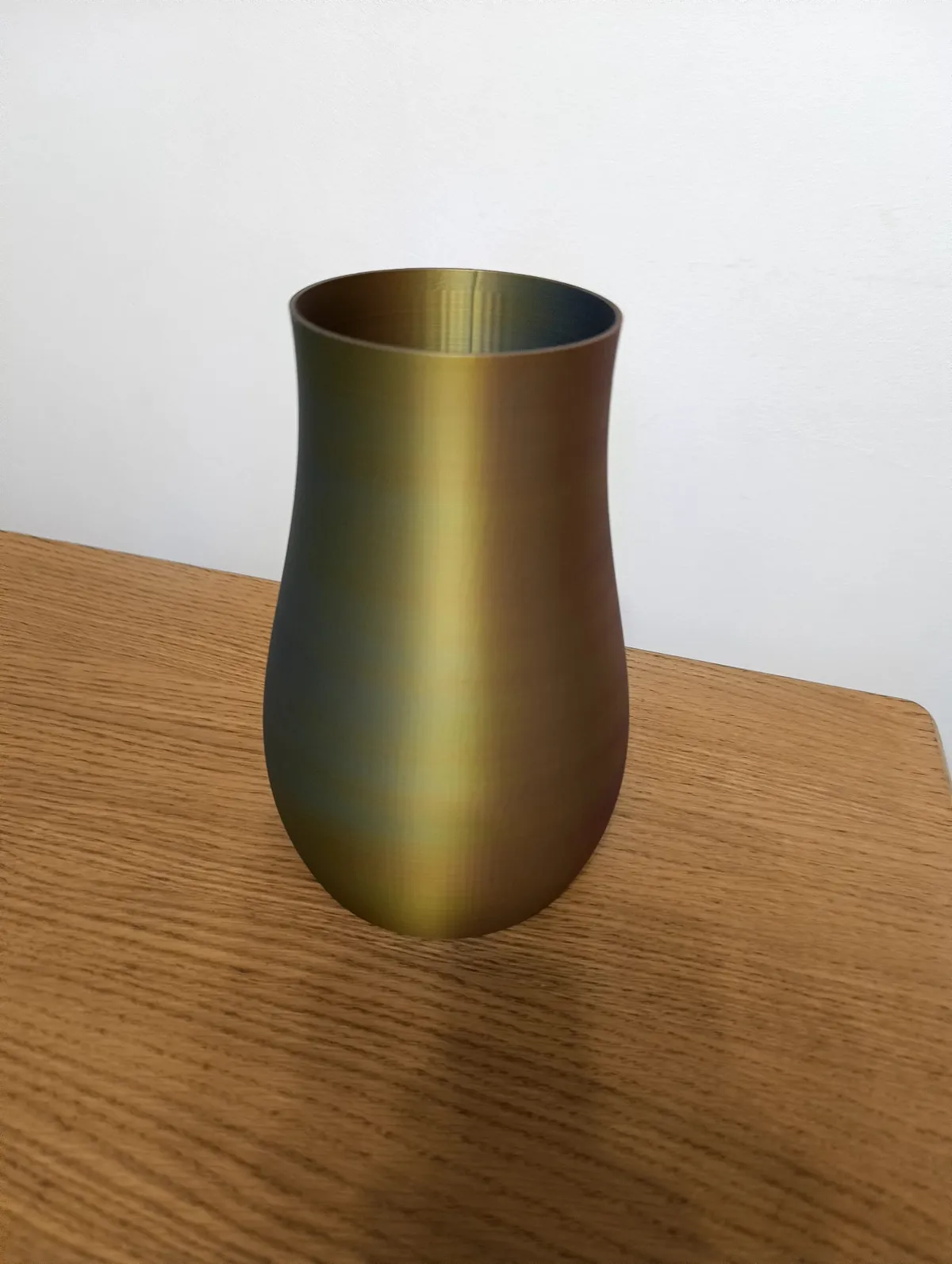 Big simple vase, photo 3 of 4 - Big simple vase Home Decor Items