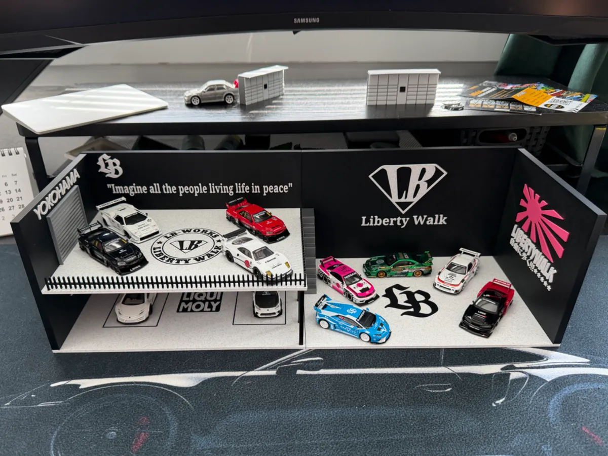 Garage for 1:64 scale cars