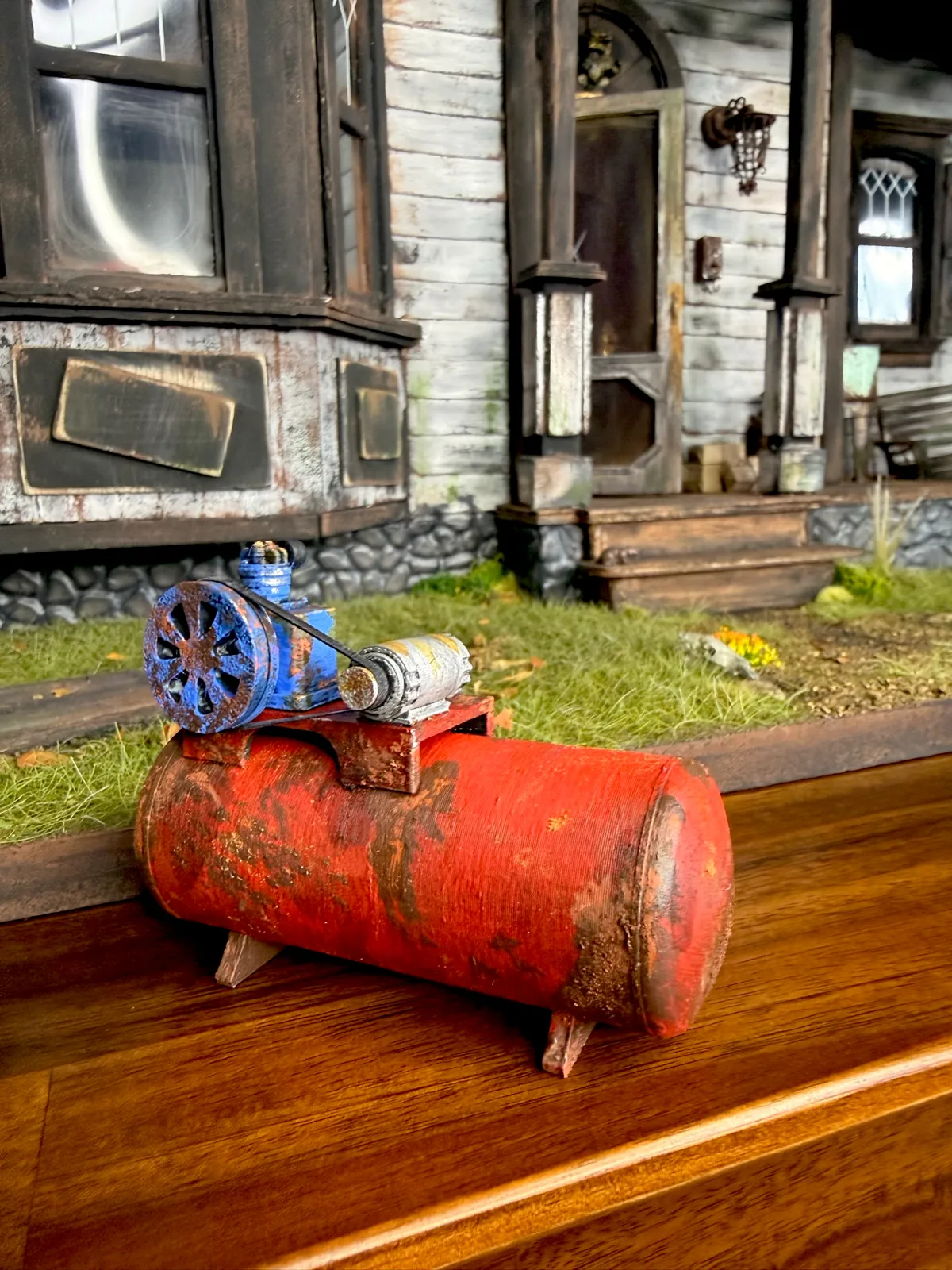 1:12 Scale Miniature Vintage Air Compressor, photo 2 of 4 - 1:12 Scale Miniature Vintage Air Compressor Miniatures