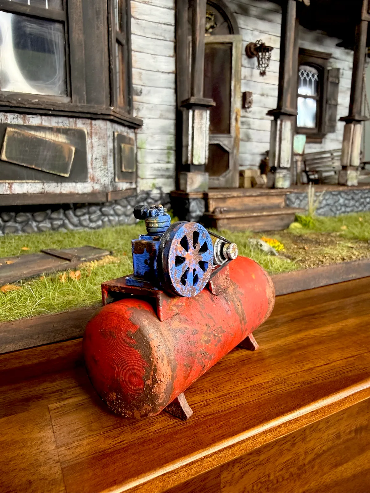 1:12 Scale Miniature Vintage Air Compressor, photo 3 of 4 - 1:12 Scale Miniature Vintage Air Compressor Miniatures