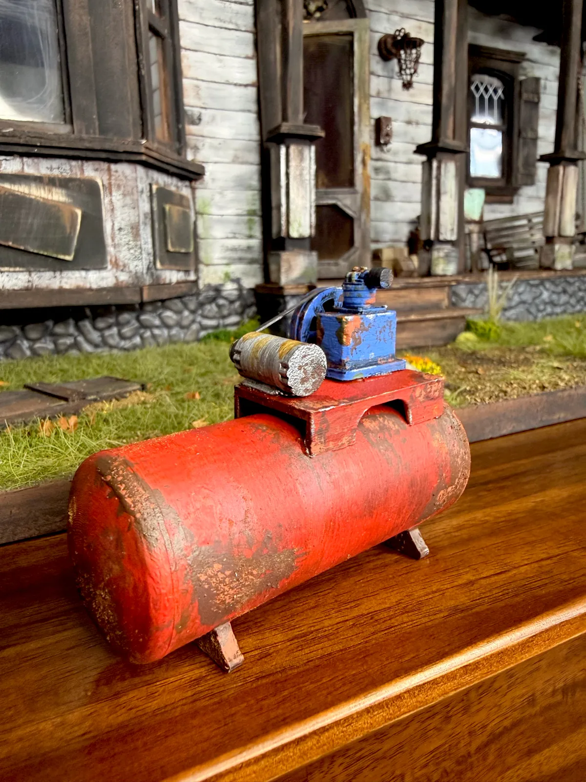 1:12 Scale Miniature Vintage Air Compressor, photo 4 of 4 - 1:12 Scale Miniature Vintage Air Compressor Miniatures
