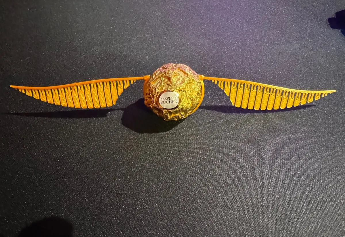 FERRERO ROCHER Golden Snitch Harry Potter Clip