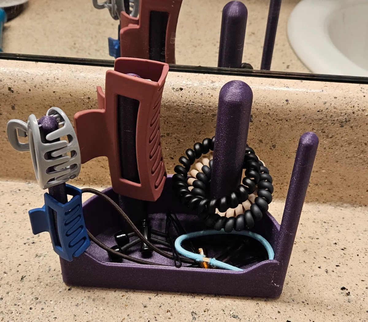 Hair clip and hair tie organizer, half round