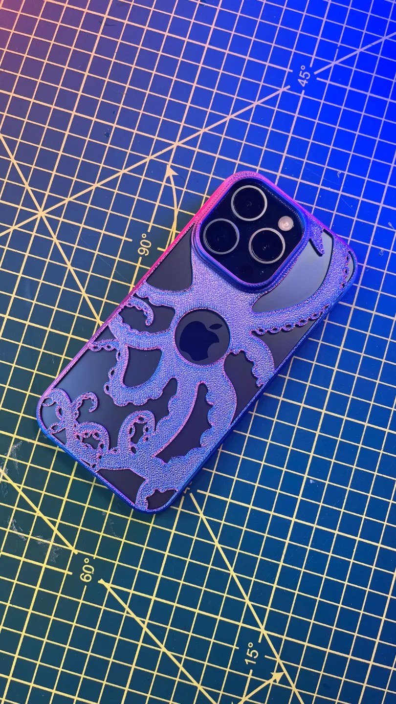 Squid Design iPhone 15 Pro Case