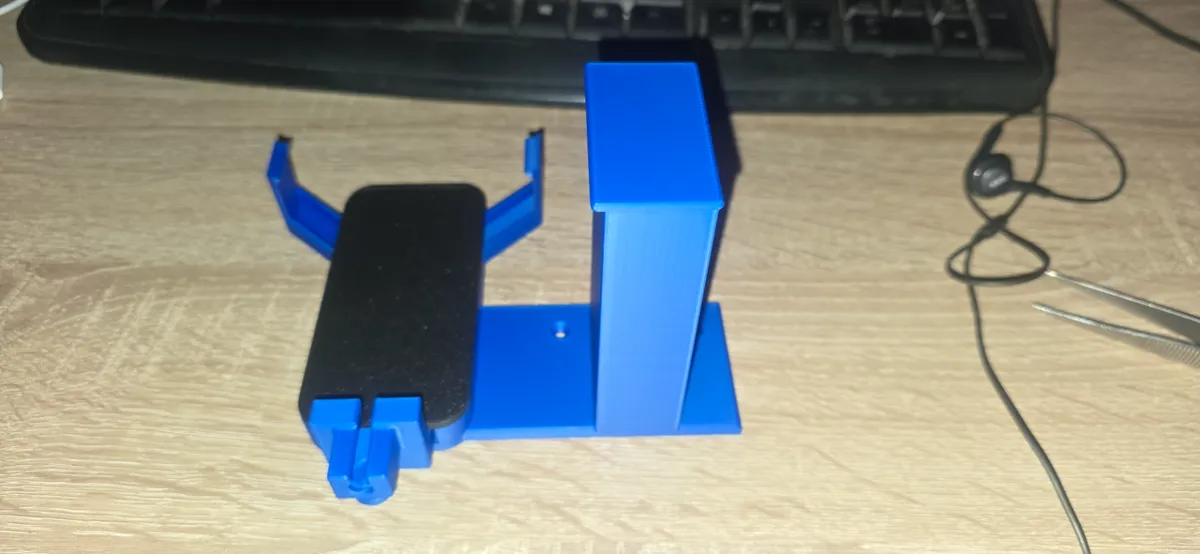 Mobile phone charger + mug holder, photo 2 of 3 - Mobile phone charger + mug holder Hobby & DIY