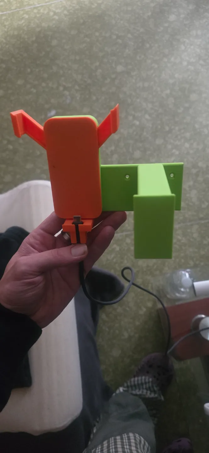 Mobile phone charger + mug holder, photo 3 of 3 - Mobile phone charger + mug holder Hobby & DIY