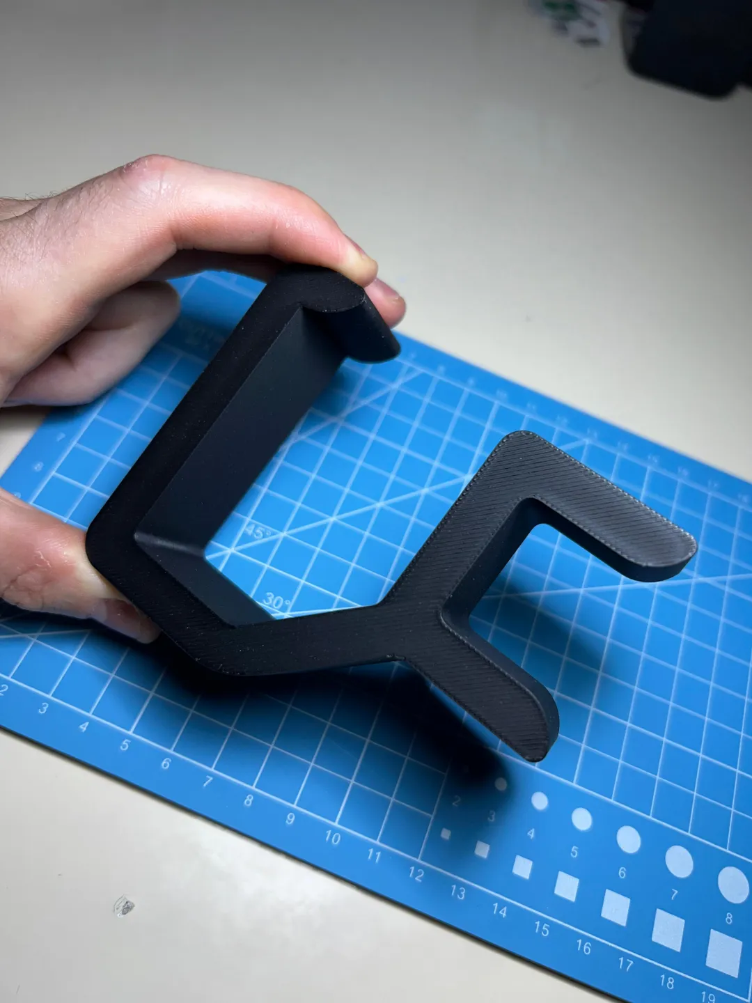 Majority Atlas Soundbar Clamp/Hook 28.2mm Shelf, photo 4 of 4 - Majority Atlas Soundbar Clamp/Hook 28.2mm Shelf Household