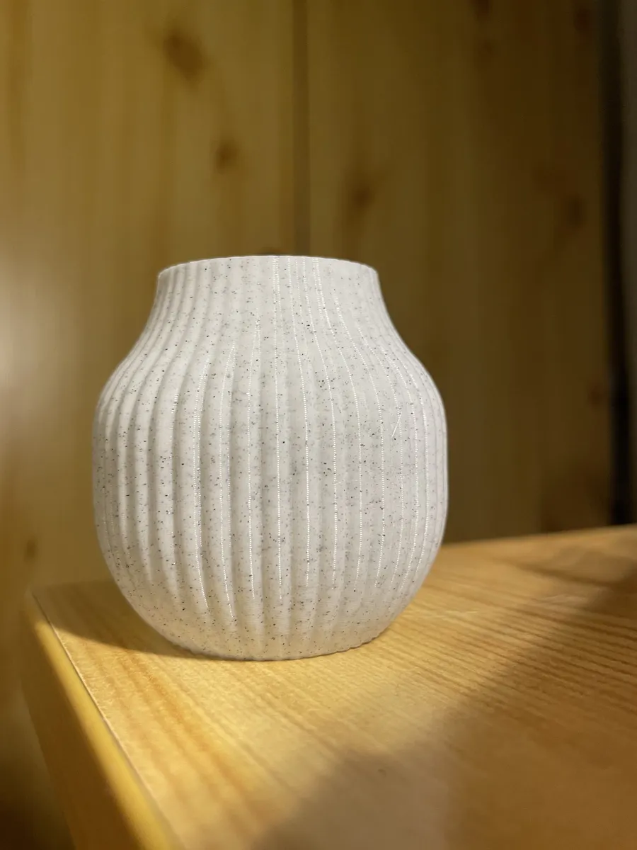 vase mode, photo 2 of 2 - vase mode Art