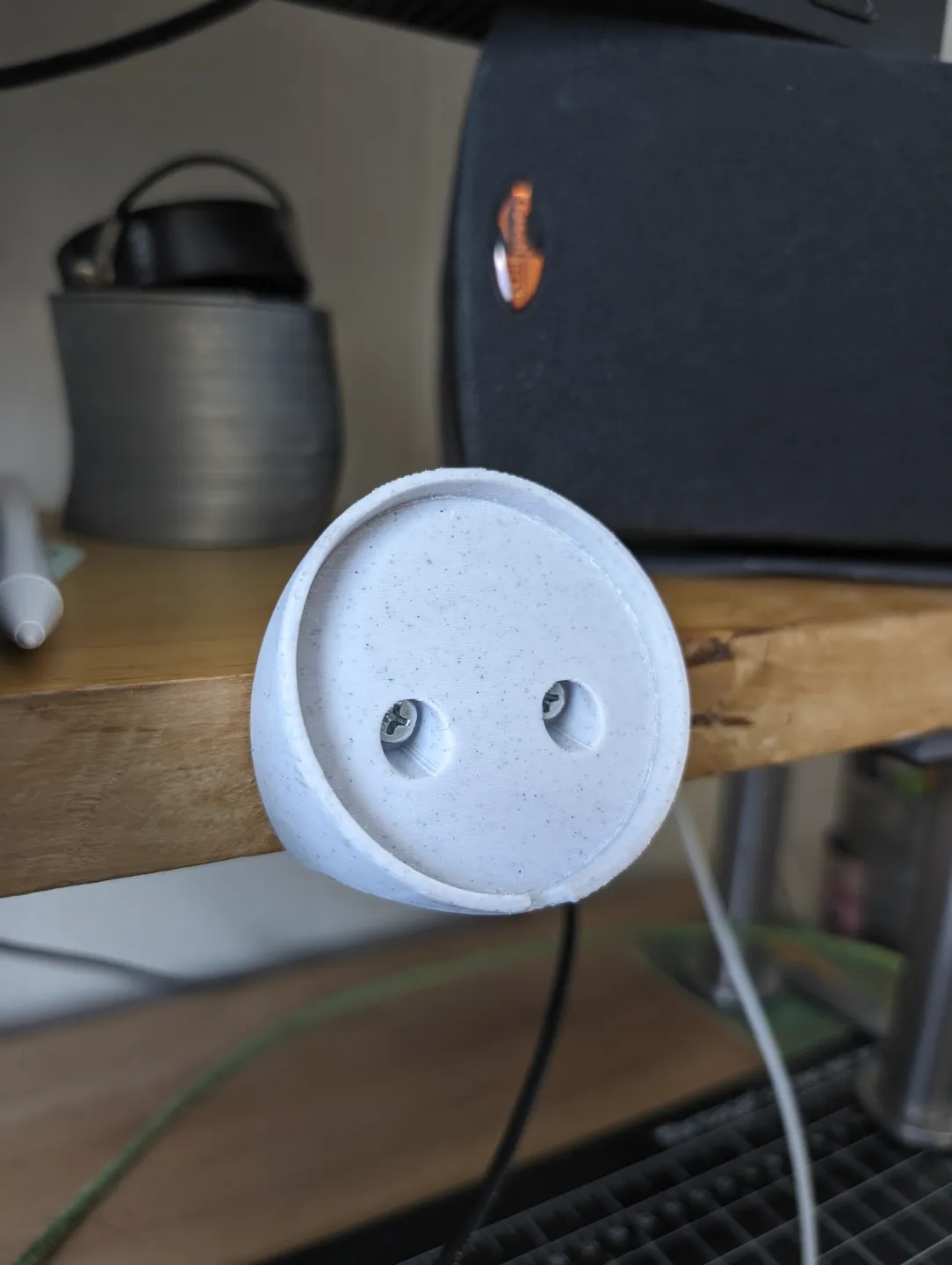 Apple MagSafe charger mount, photo 2 of 2 - Apple MagSafe charger mount Hobby & DIY