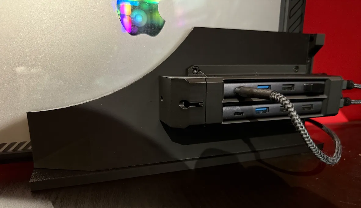 Fullly Adjustable MacBook Air / Pro dock 2016-2024, photo 3 of 4 - Fullly Adjustable MacBook Air / Pro dock 2016-2024 Mobile & Device Accessories