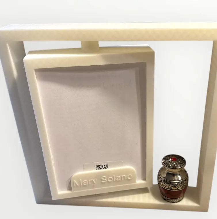 5x7 Rotating Photo Frame/Urn holder - Home Accents, in stock in India