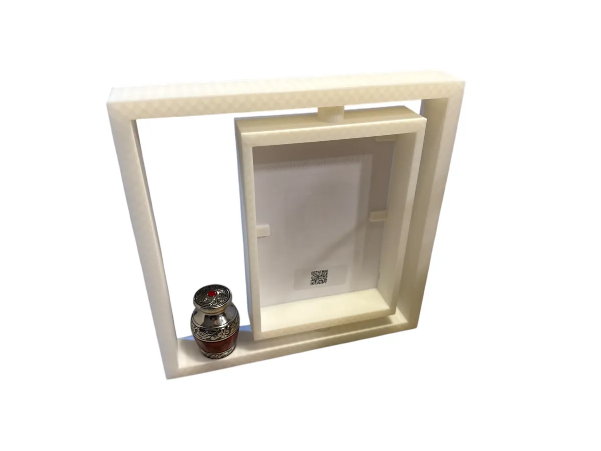 5x7 Rotating Photo Frame/Urn holder, photo 3 of 3 - 5x7 Rotating Photo Frame/Urn holder Household