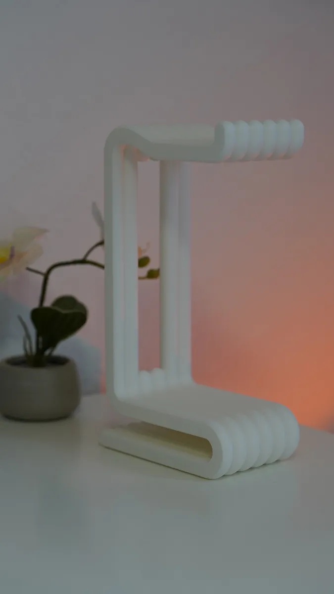 Modern Curved Headphone Stand, photo 3 of 3 - Modern Curved Headphone Stand Mobile & Device Accessories