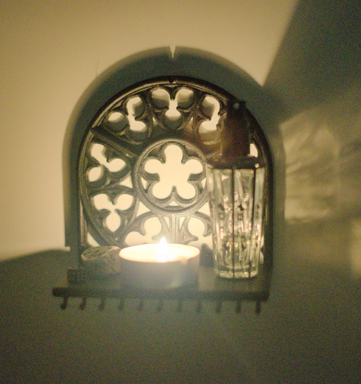 Gothic Window Shelf with Jewelry Hanger, photo 4 of 4 - Gothic Window Shelf with Jewelry Hanger Storage & Organisation