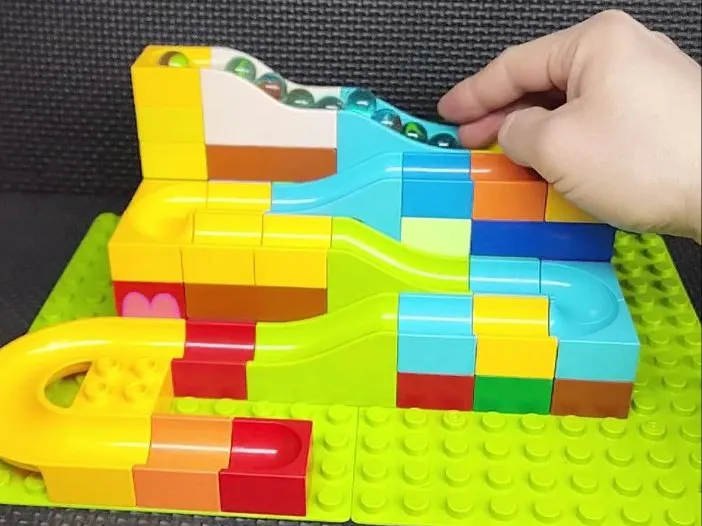 Duplo Brick Marble Run