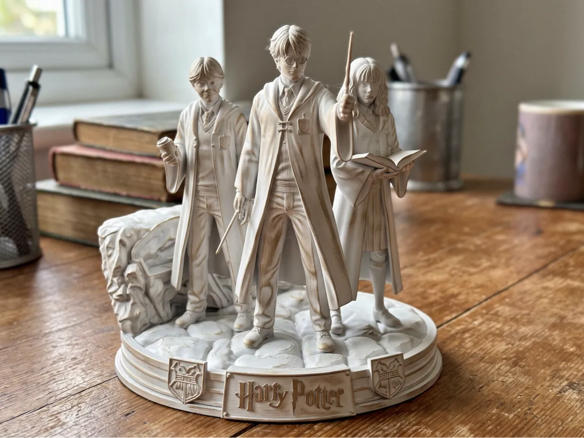 Harry Potter Diorama, The Golden Trio Wizarding