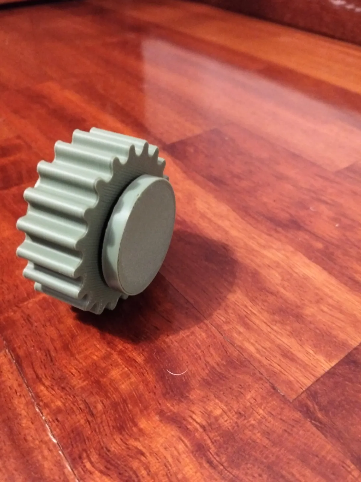 GEAR FIDGET SPINNER, photo 4 of 4 - GEAR FIDGET SPINNER Fidget & Sensory Toys