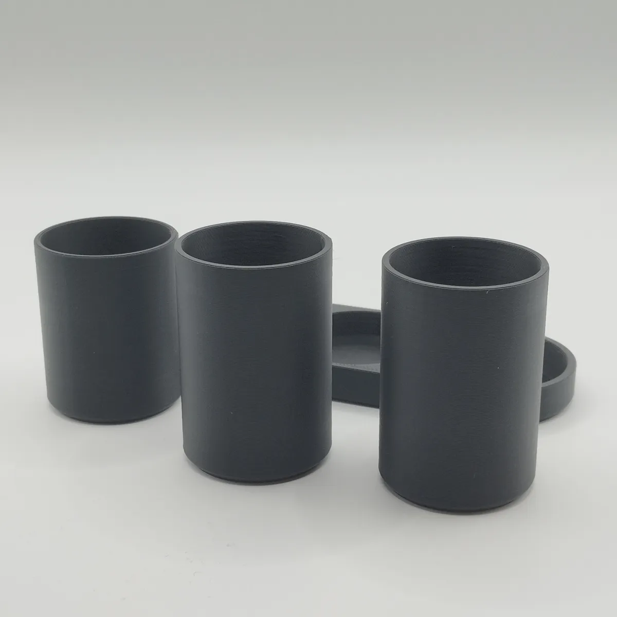 Design Toothbrush Holder Set with 3 Cups, photo 3 of 4 - Design Toothbrush Holder Set with 3 Cups Bath & Personal Care