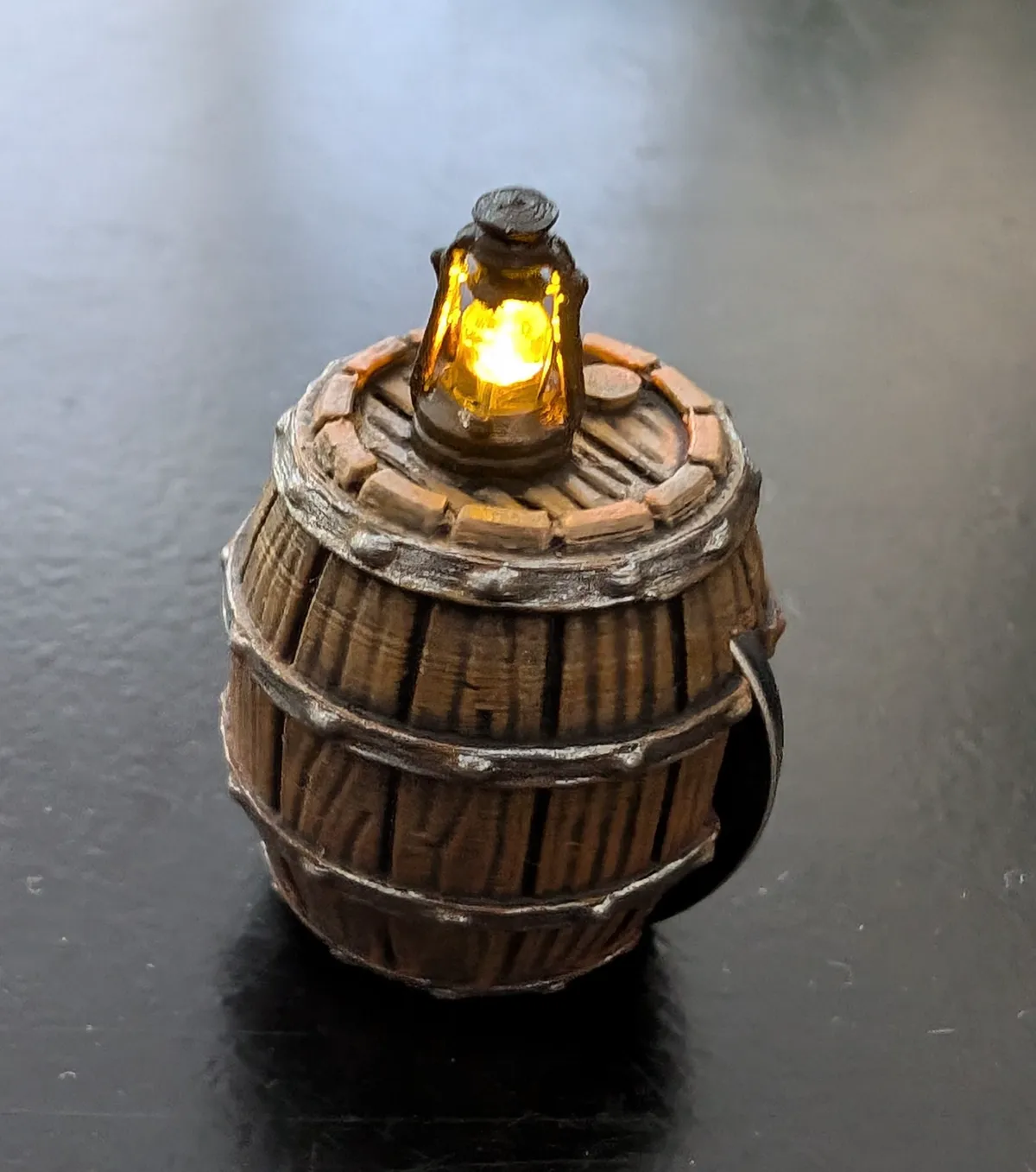 Barrel with 3mm LED using 2032 battery, photo 2 of 2 - Barrel with 3mm LED using 2032 battery Home Decor Items