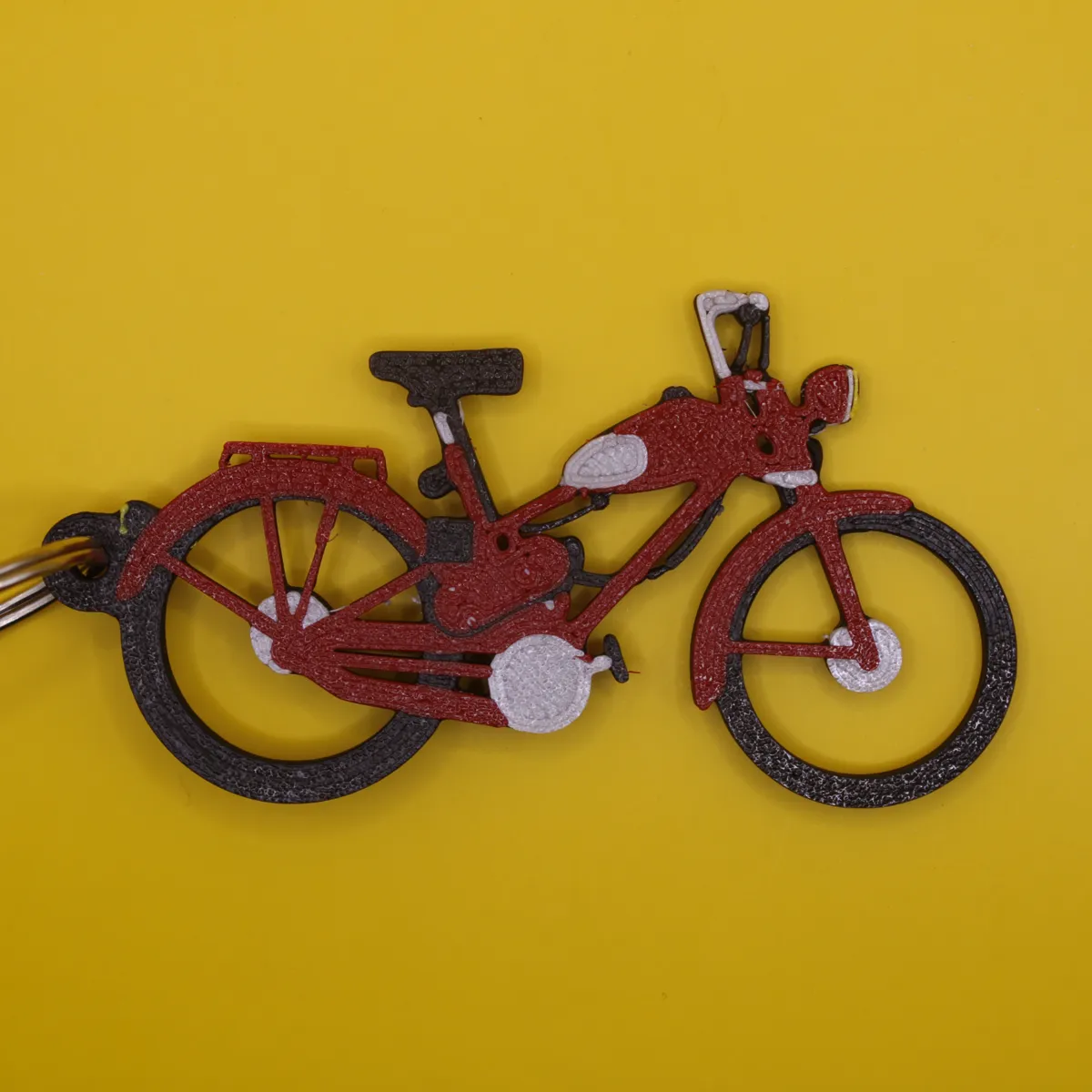 Motorcycle keychain Bianchi aquilotto - moped, photo 2 of 2 - Motorcycle keychain Bianchi aquilotto - moped Art