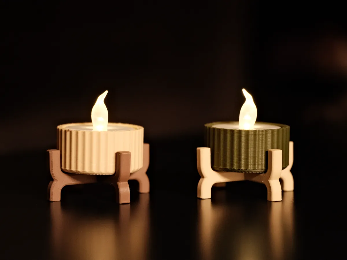 Tealight holder with stand
